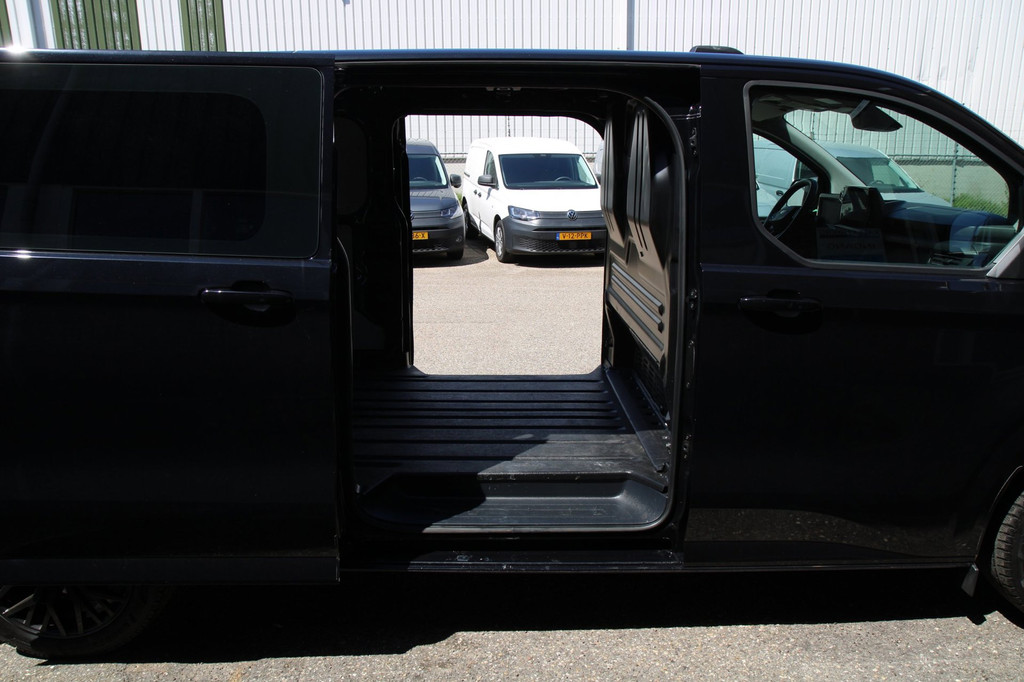 Ford Transit Custom 320 2.0 TDCI 170PK automaat L2H1 Limited / Trekhaak / App Connect / 9