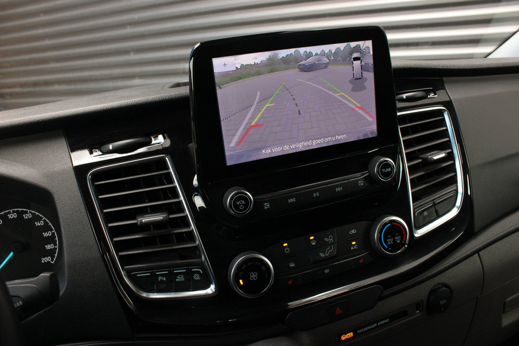 Ford Transit Custom 320 2.0 TDCI L1H1 Sport 185PK 1X SCHUIFDEUR / SPECIAL CUSTOM / 98DKM / AUTOMAAT / APPLE CARPLAY / FULL OPTIONS 19