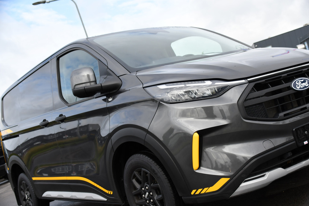 Ford Transit Custom 320 2.0 TDCI L1H1 Trail AWD 4x4 Camera, Cruise, Carplay, B&O, 170pk, LED, Stuurverwarming, Leder, Stoelverwarming, Automaat, Sensoren, Uniek! 18
