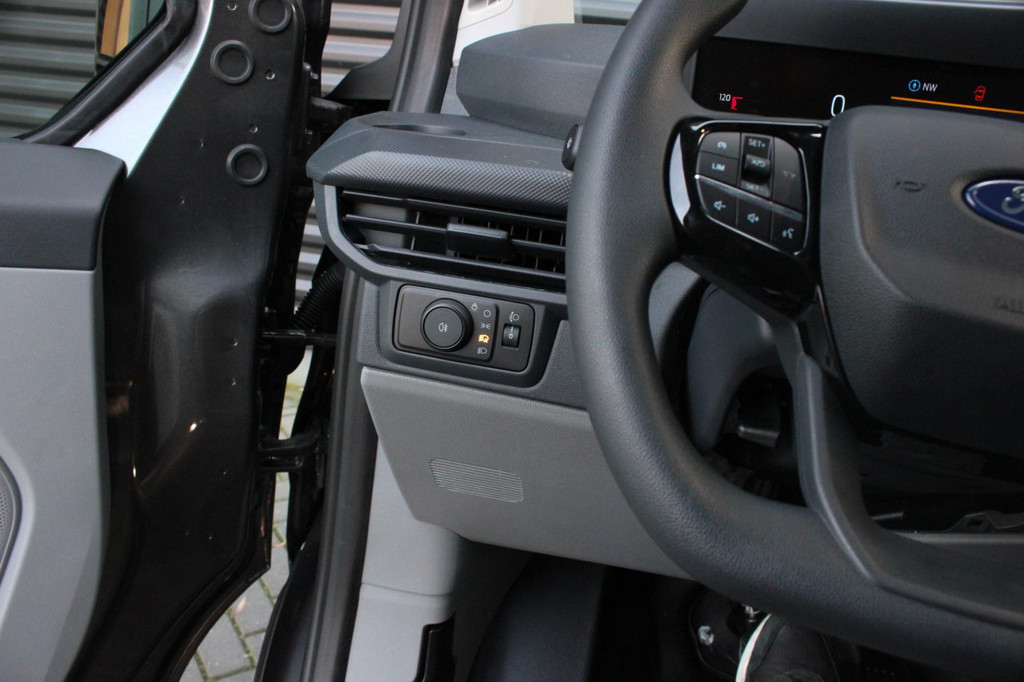 Ford Transit Custom 320 2.0 TDCI L2H1 AUTOMAAT 170PK JB- EDITION / FULL BLACK / APPLE CARPLAY / 3- ZITS / MY2024 / DIRECT RIJDEN 18