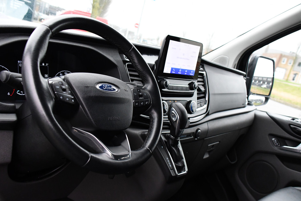 Ford Transit Custom 320 2.0 TDCI L2H1 Black Platinum Edition Camera, Cruise, Carplay, Leder, Xenon, Automaat, Trekhaak, Stoelverwarming, 2 x Schuifdeur, Uniek! 12