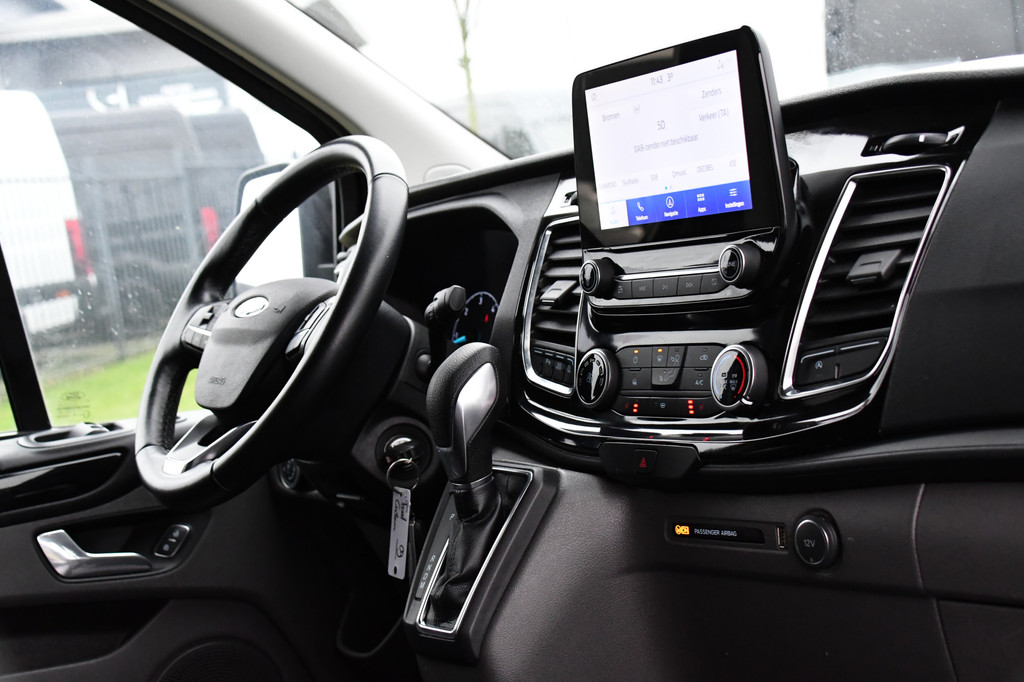 Ford Transit Custom 320 2.0 TDCI L2H1 Black Platinum Edition Camera, Cruise, Carplay, Leder, Xenon, Automaat, Trekhaak, Stoelverwarming, 2 x Schuifdeur, Uniek! 15
