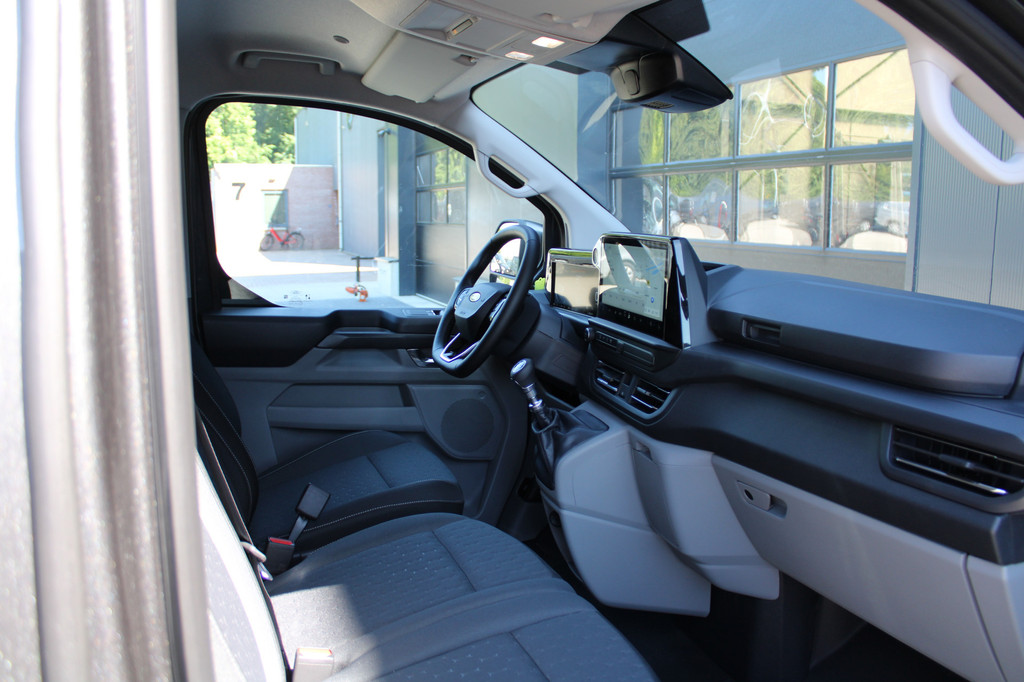 Ford Transit Custom 320 2.0 TDCI L2H1 Limited 150pk - 2x Schuifdeur - Adaptive Cruise - Verwarmd stuur - Blind spot - Navigatie - Camera - Draadloos laden - Rijklaar 13