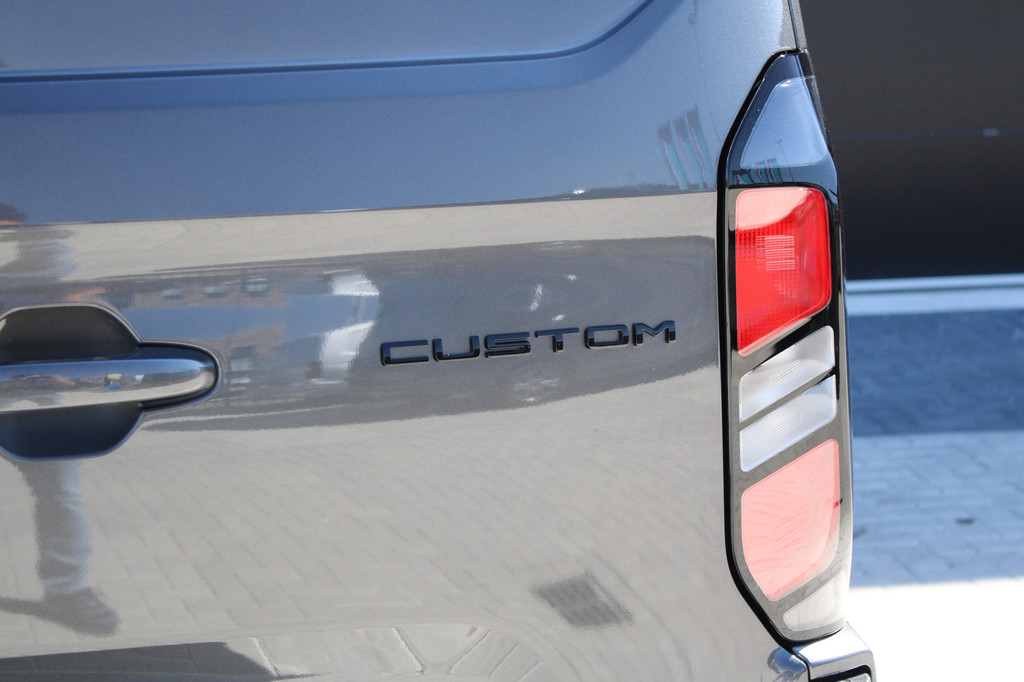 Ford Transit Custom 320 2.0 TDCI L2H1 Limited 150pk - 2x Schuifdeur - Adaptive Cruise - Verwarmd stuur - Blind spot - Navigatie - Camera - Draadloos laden - Rijklaar 14