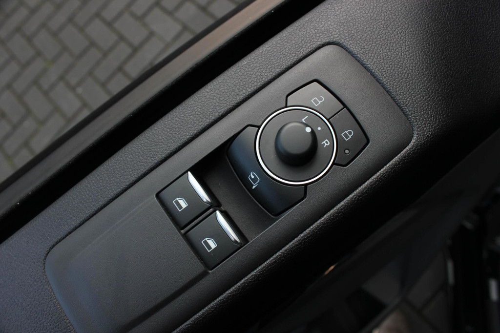 Ford Transit Custom 320 2.0 TDCI L2H1 Limited 170PK JB- EDITION / DRIVER ASSISTANCE PACK / 3- ZITS / MY2024 / CAMERA / ADAP.CRUISE 14