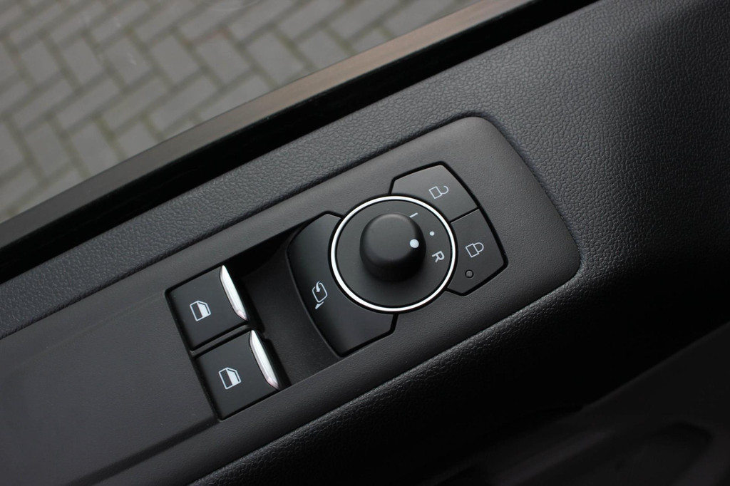 Ford Transit Custom 320 2.0 TDCI L2H1 Limited 170PK JB- EDITION / DRIVER ASSISTANCE PACK / 3- ZITS / MY2024 / CAMERA / ADAP.CRUISE 19