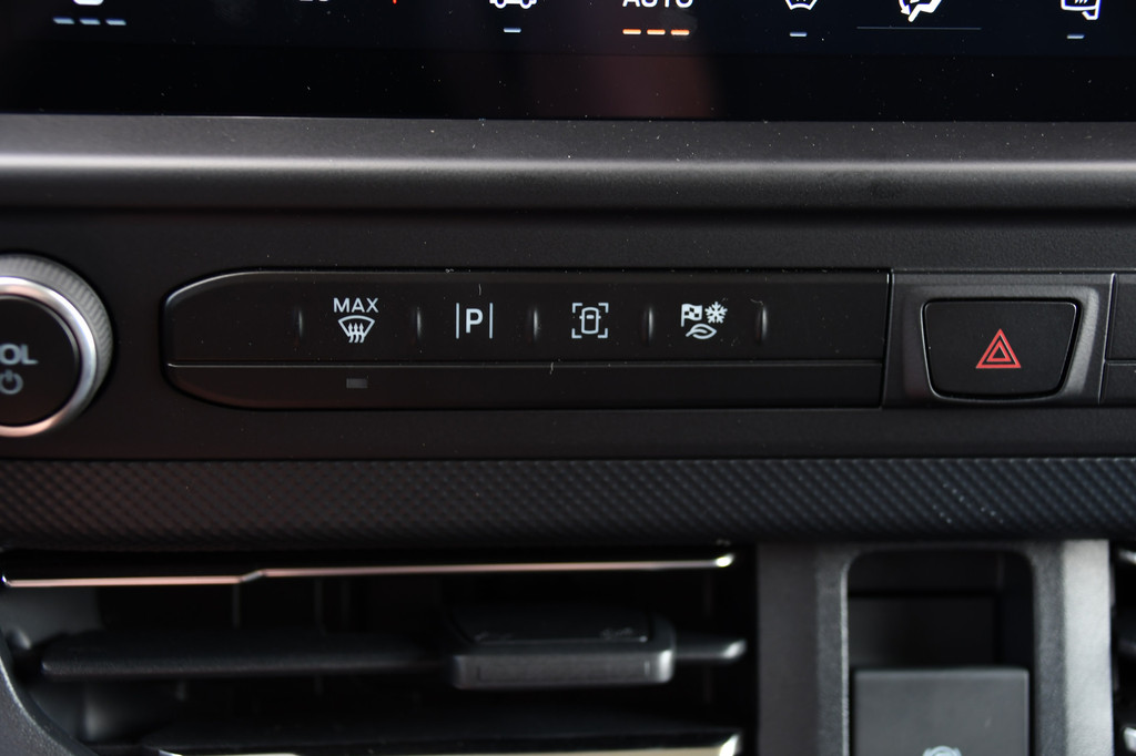 Ford Transit Custom 320 2.0 TDCI L2H1 Limited Adaptieve Cruise, Camera, Carplay, 170PK, Multimedia, Keyless, LED, Trekhaak, Uniek! 19