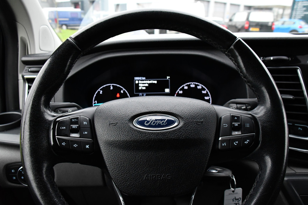 Ford Transit Custom 320 2.0 TDCI L2H1 Limited DC Cruise, Camera, Carplay, 170pk, Automaat, 16