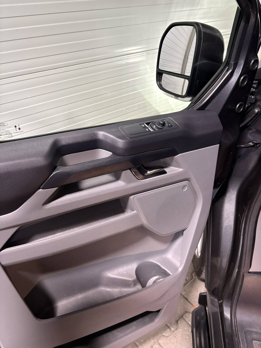 Ford Transit Custom 320 2.0 TDCI L2H1 Limited DC VVB493 Prijs zoals getoond 14