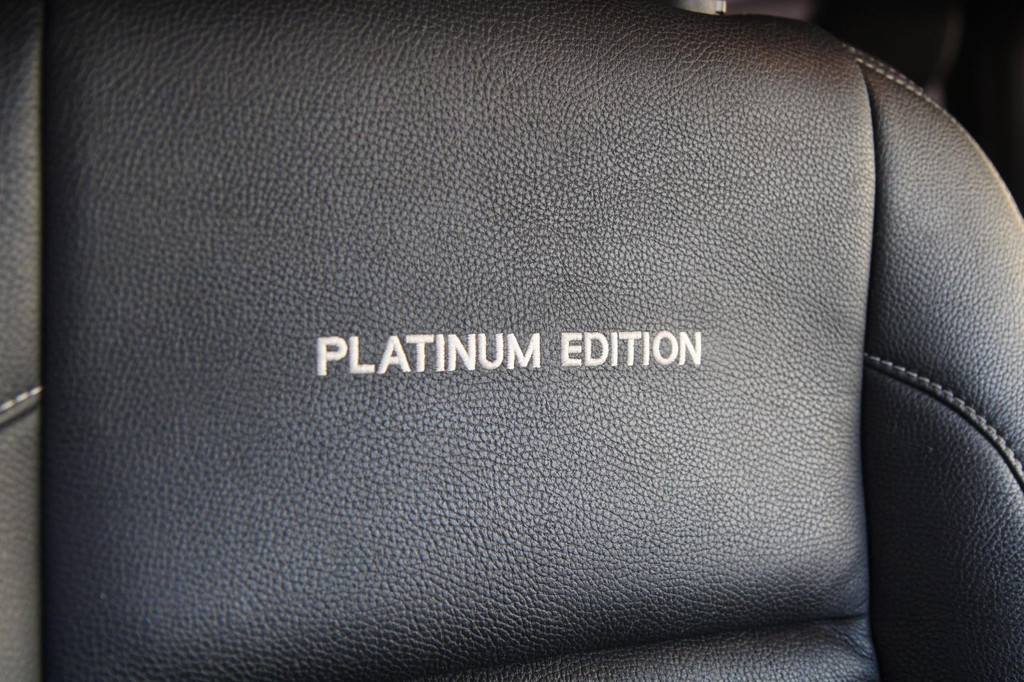 Ford Transit Custom 320 2.0 TDCI L2H1 Platinum Edition DC / Automaat 130PK / BOM VOL 14