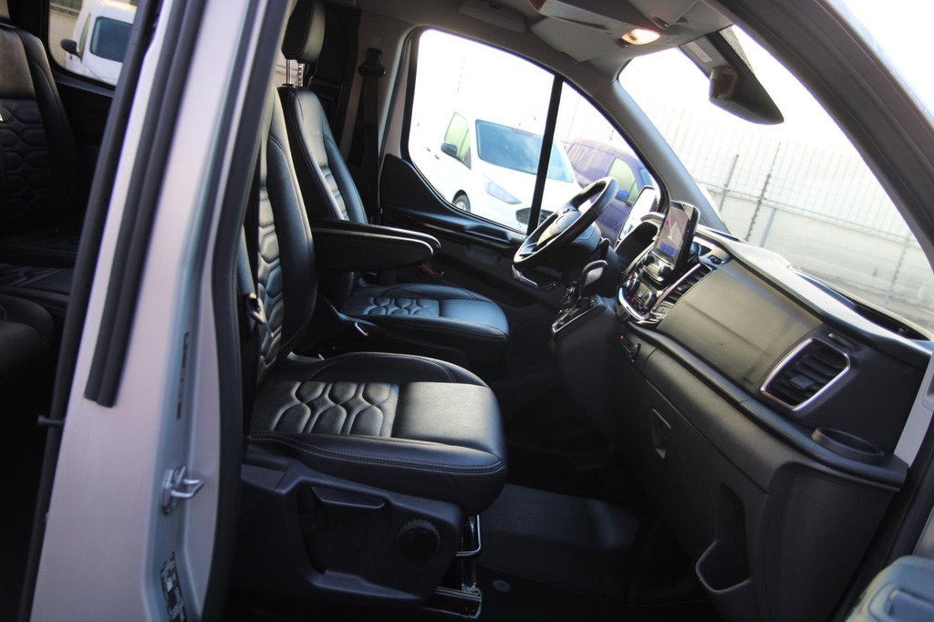 Ford Transit Custom 320 2.0 TDCI L2H1 Platinum Edition DC / Automaat 130PK / BOM VOL 4