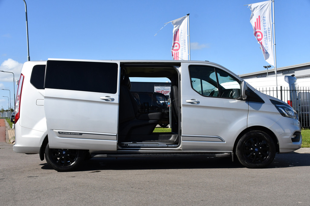 Ford Transit Custom 320 2.0 TDCI L2H1 Platinum Edition DC MARGE! Camera, Cruise, Carplay, 130pk, Automaat, Leder, LED, Multimedia, Stoelverwarming, Uniek! 12