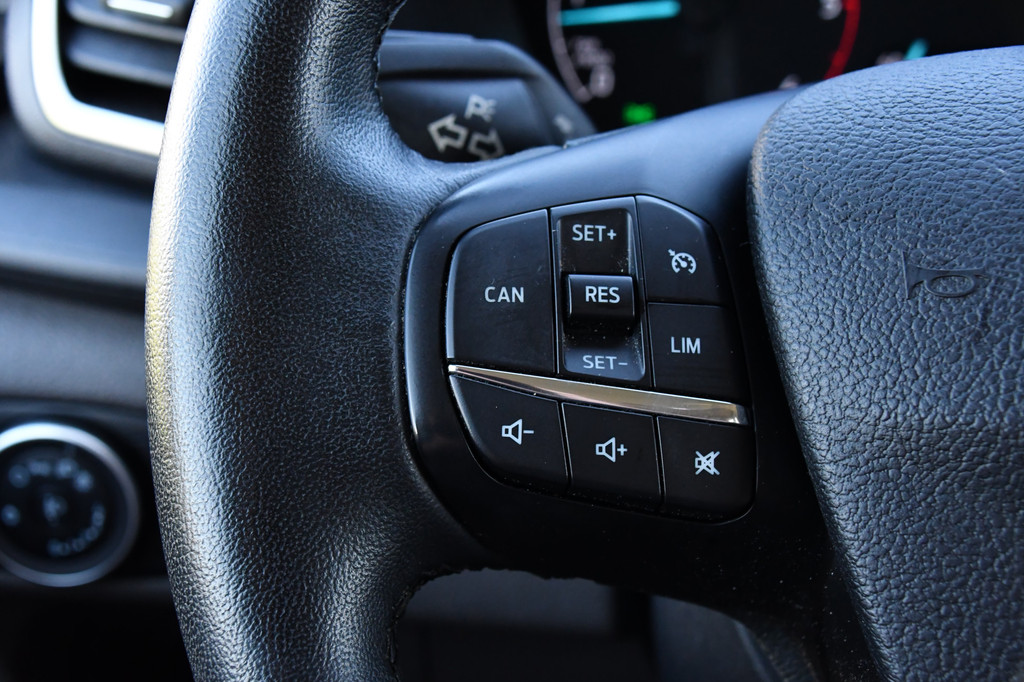 Ford Transit Custom 320 2.0 TDCI L2H1 Platinum Edition DC MARGE! Camera, Cruise, Carplay, 130pk, Automaat, Leder, LED, Multimedia, Stoelverwarming, Uniek! 18