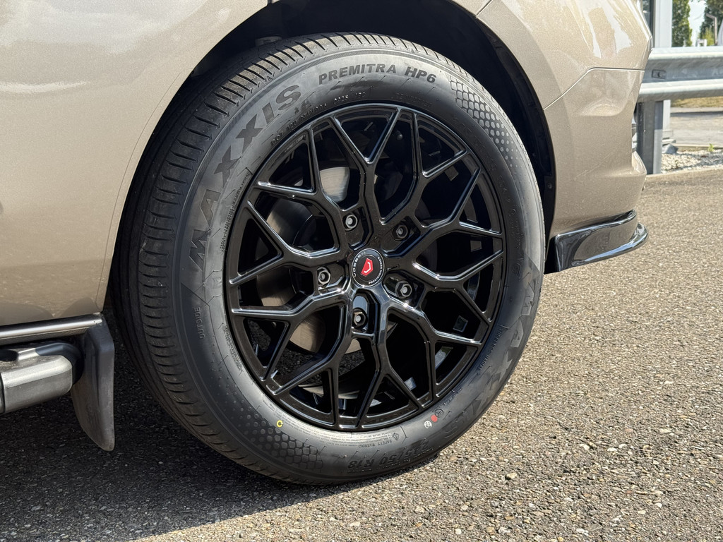 Ford Transit Custom 320 2.0 TDCI L2H1 Raptor | ZB Edition | NL-auto | 1e Eig | Sportvelgen | Treeplanken | Trekhaak 10