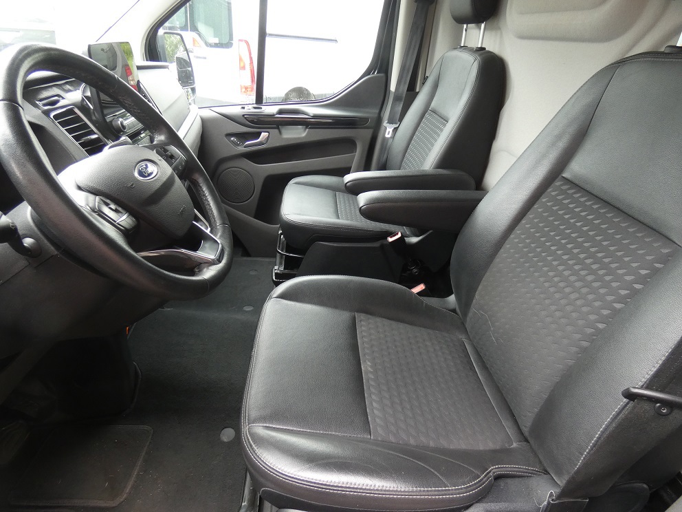 Ford Transit Custom 320 2.0 TDCI L2H1 Sport* navi/cam*xenon* 16