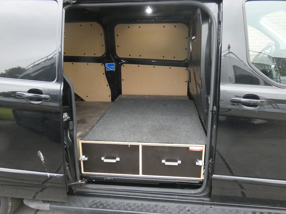 Ford Transit Custom 320 2.0 TDCI L2H1 Sport* navi/cam*xenon* 7