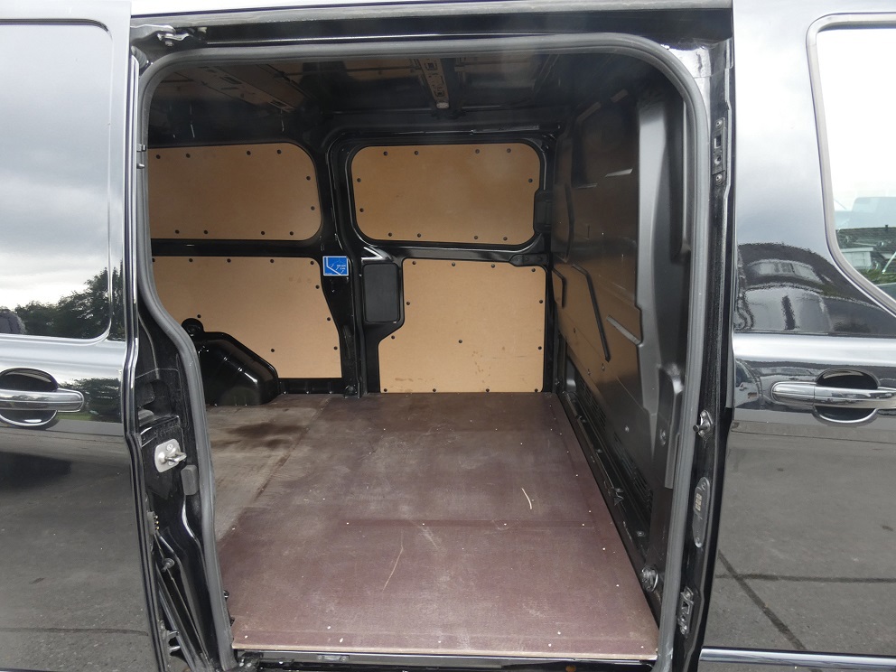 Ford Transit Custom 320 2.0 TDCI L2H1 Sport* navi/cam*xenon* 9
