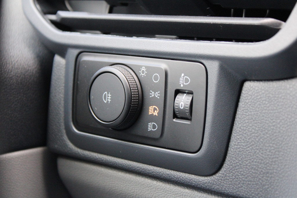 Ford Transit Custom 320 2.0 TDCI L2H1 Trend 136pk - 2x Schuifdeur - Achterklep - Carplay - Android - LED koplampen - Stoelverwarming - 70l tank - Rijklaar 19