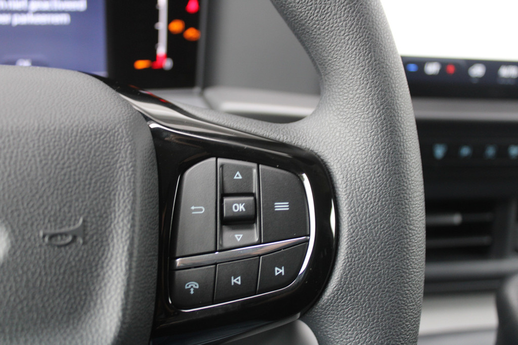 Ford Transit Custom 320 2.0 TDCI L2H1 Trend 136pk - Achterklep - Carplay - Android - LED koplampen - Stoelverwarming - 70l tank - Rijklaar 14