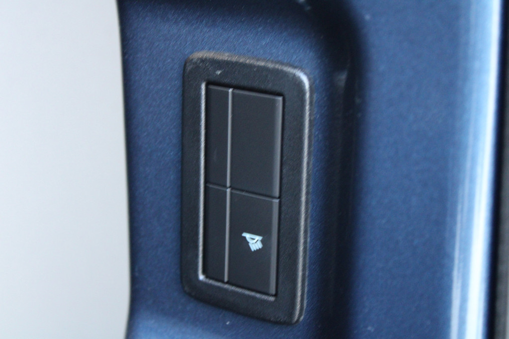 Ford Transit Custom 320 2.0 TDCI L2H1 Trend 136pk - Stoelverwarming - 2x Schuifdeur - LED Koplampen - Carplay - Android - Camera - Rijklaar 14