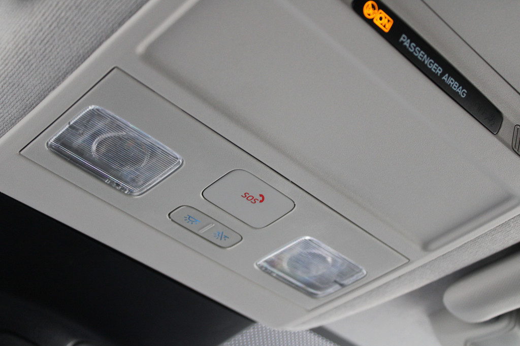 Ford Transit Custom 320 2.0 TDCI L2H1 Trend 150pk - Bijrijdersstoel 1+1 - Carplay - Camera - Android - LED koplampen - Stoelverwarming - 70l tank - Rijklaar 15