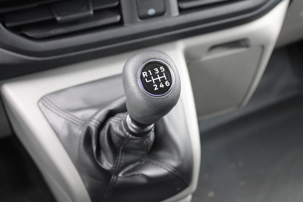 Ford Transit Custom 320 2.0 TDCI L2H1 Trend 150pk - Bijrijdersstoel 1+1 - Carplay - Camera - Android - LED koplampen - Stoelverwarming - 70l tank - Rijklaar 16