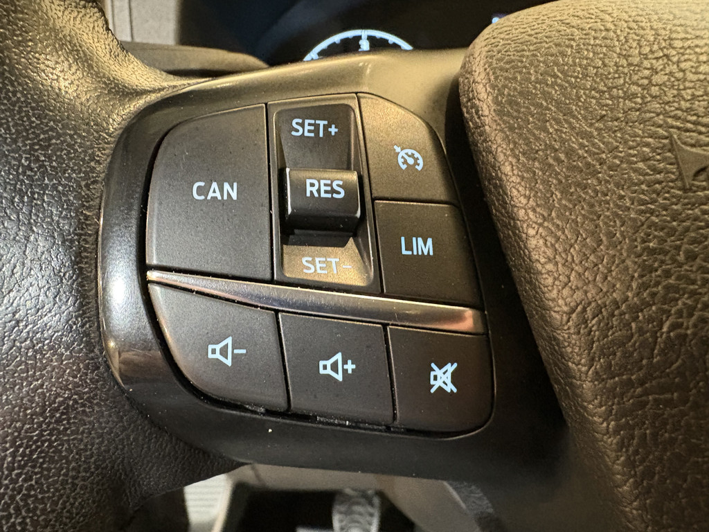 Ford Transit Custom 320 2.0 TDCI L2H1 Trend / Euro 6 / Airco / Cruise Control / PDC / Trekhaak / Imperiaal 8