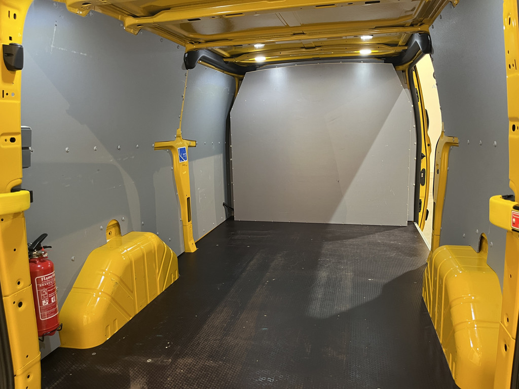 Ford Transit Custom 320 2.0 TDCI L2H1 Trend / Euro 6 / Airco / Cruise Control / Trekhaak / 220 V. / PDC / 65.600 KM !! 14