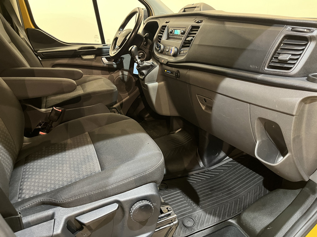 Ford Transit Custom 320 2.0 TDCI L2H1 Trend / Euro 6 / Airco / Cruise Control / Trekhaak / 220 V. / PDC / 65.600 KM !! 20
