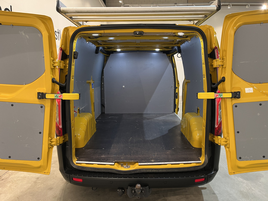 Ford Transit Custom 320 2.0 TDCI L2H1 Trend / Euro 6 / Airco / Cruise Control / Trekhaak / PDC / Imperiaal / 68.700 KM !! 19