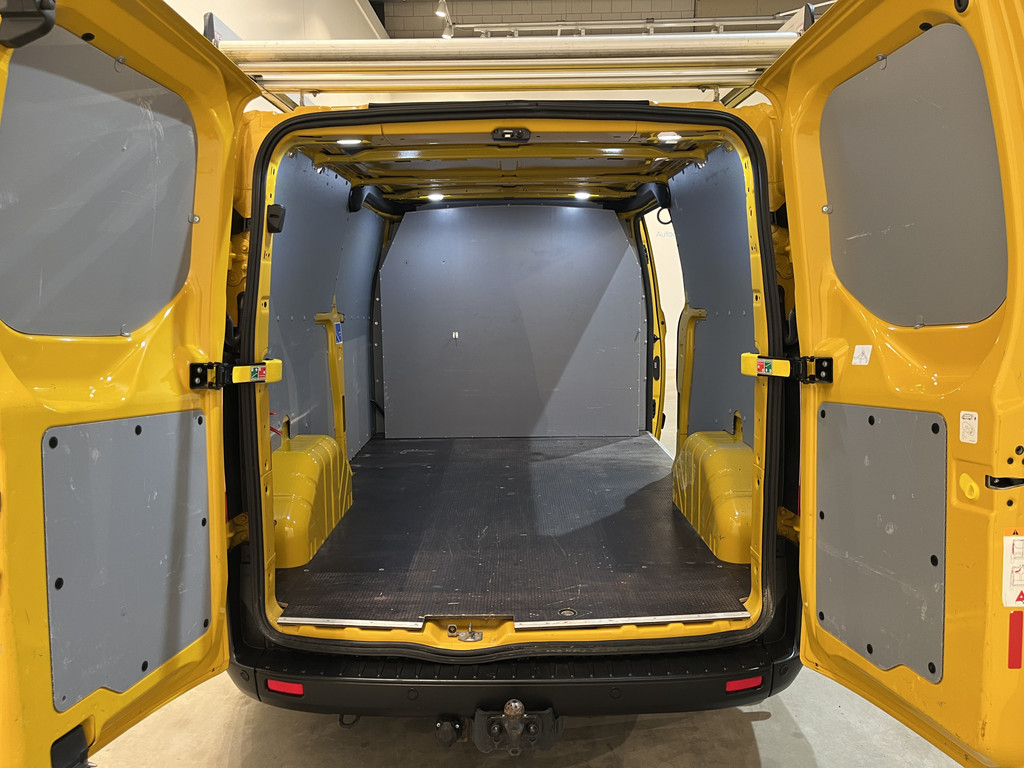Ford Transit Custom 320 2.0 TDCI L2H1 Trend / Euro 6 / Airco / Cruise Control / Trekhaak / PDC / Imperiaal / 68.700 KM !! 5