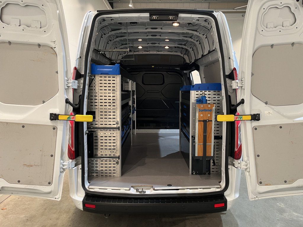 Ford Transit Custom 320 2.0 TDCI L2H2 Trend 170 PK / Euro 6 / Servicebus / Sortimo inrichting / Airco / Cruise Control / PDC / 3-Zits 20