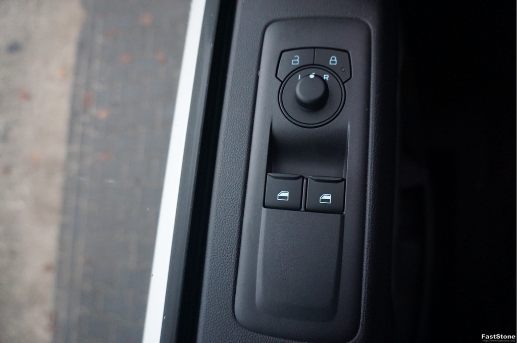 Ford Transit Custom 320L 136PK Trend BPM VRIJ!! 12 Scherm Apple CP/Android A, LED, Camera!! NR. 15