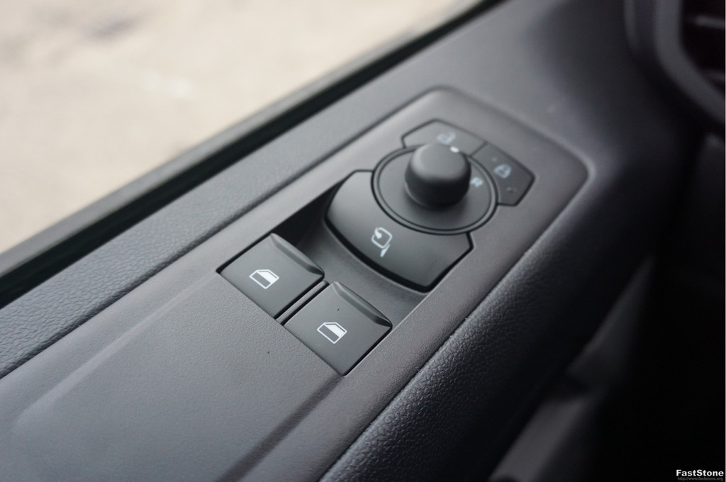 Ford Transit Custom 320L 136PK Trend DC AUT BPM VRIJ!! 13 Sync4 Navi, ACC, Cam, 2x Schuifdeur 17 LM!! NR. A244 17