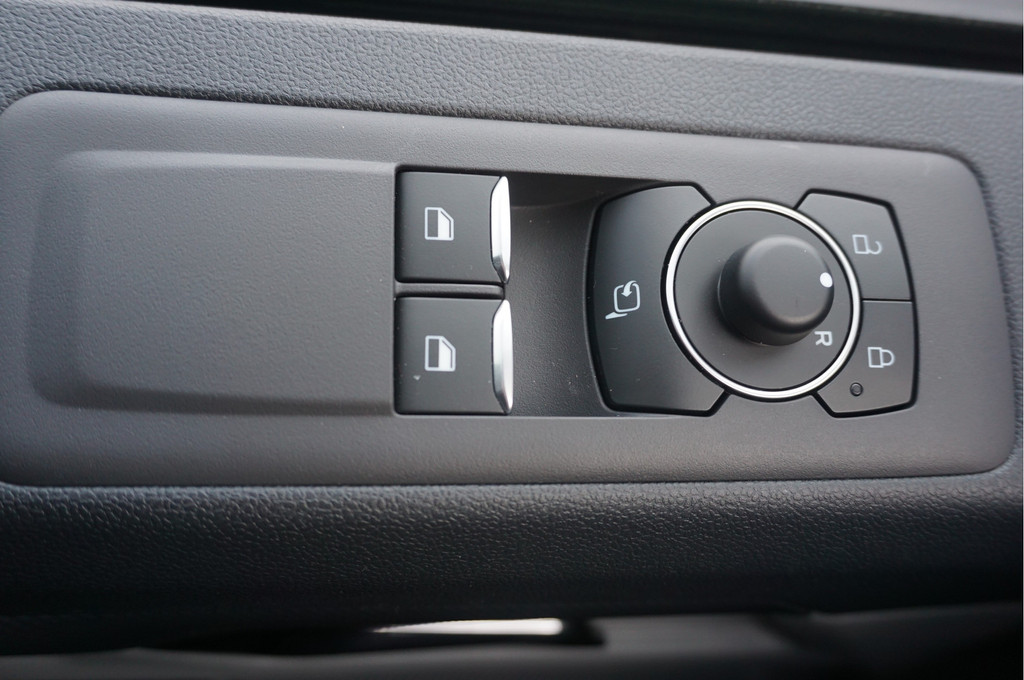 Ford Transit Custom 320L 170PK DC Limited AUT BPM VRIJ!! Navi, ACC, Trekhaak, 360° Cam, 17 LM, 2x Schuifdeur!! NR. 563 20