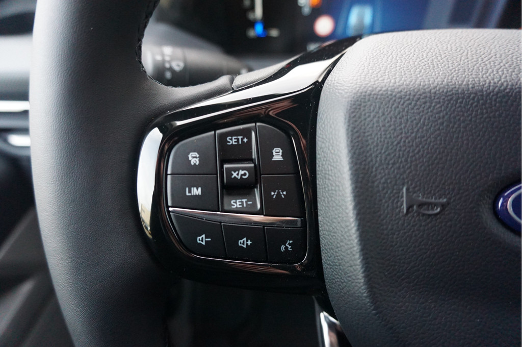 Ford Transit Custom 320L 170PK DC Limited AUT BPM VRIJ!! Navi, ACC, Trekhaak, 360° Cam, 17 LM, 2x Schuifdeur!! NR. 581 14