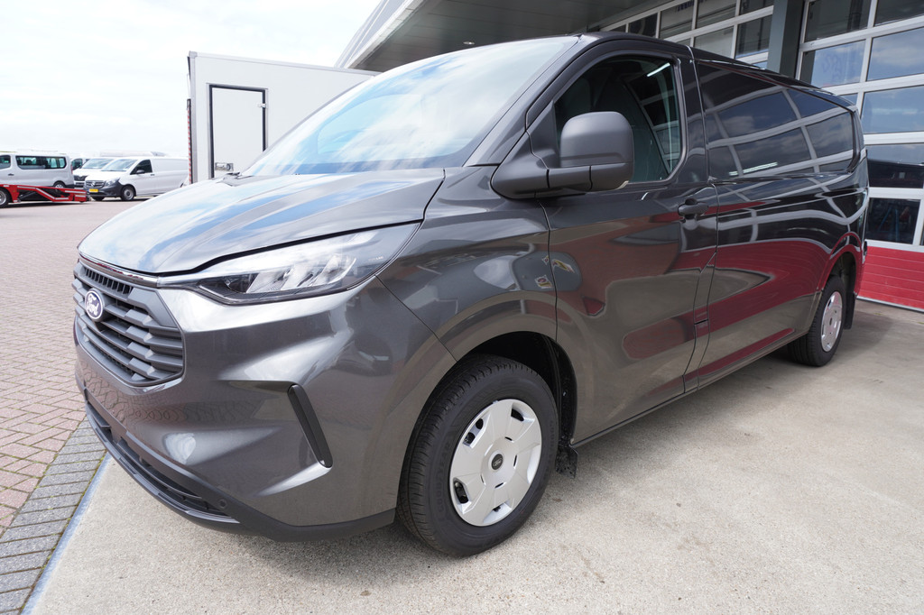 Ford Transit Custom 320L 2.0 TDCI 136PK L2H1 Trend Nieuw Model Nr. V035 | Airco | Cruise | Camera | Apple CP- & Android Auto 10