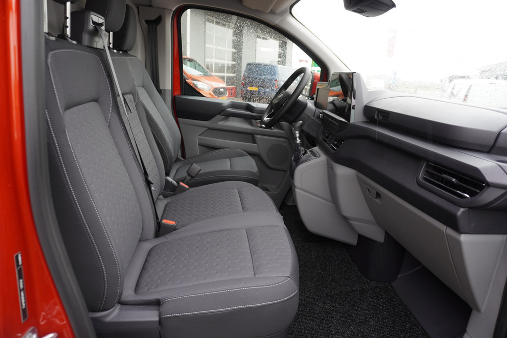 Ford Transit Custom 320L 2.0 TDCI 136pk L2H1 Limited Nr. V153 | Airco | Adap.cruise | Navi | Glaslookpanelen | Spoilers 14