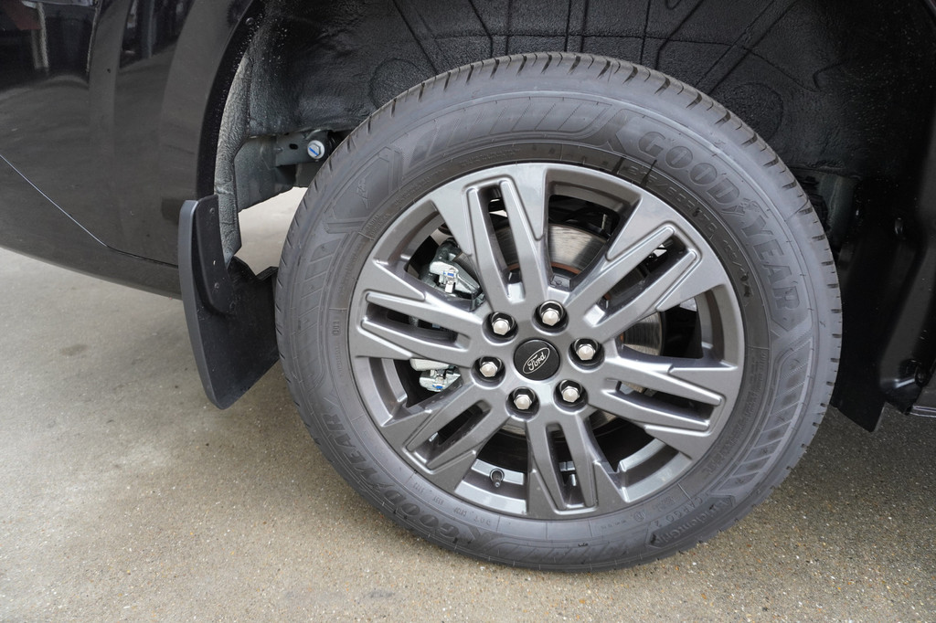 Ford Transit Custom 320L 2.0 TDCI 170PK L2H1 Limited Automaat Nr. V021 | Airco | adap.Cruise | Navi | Camera | Blis 12