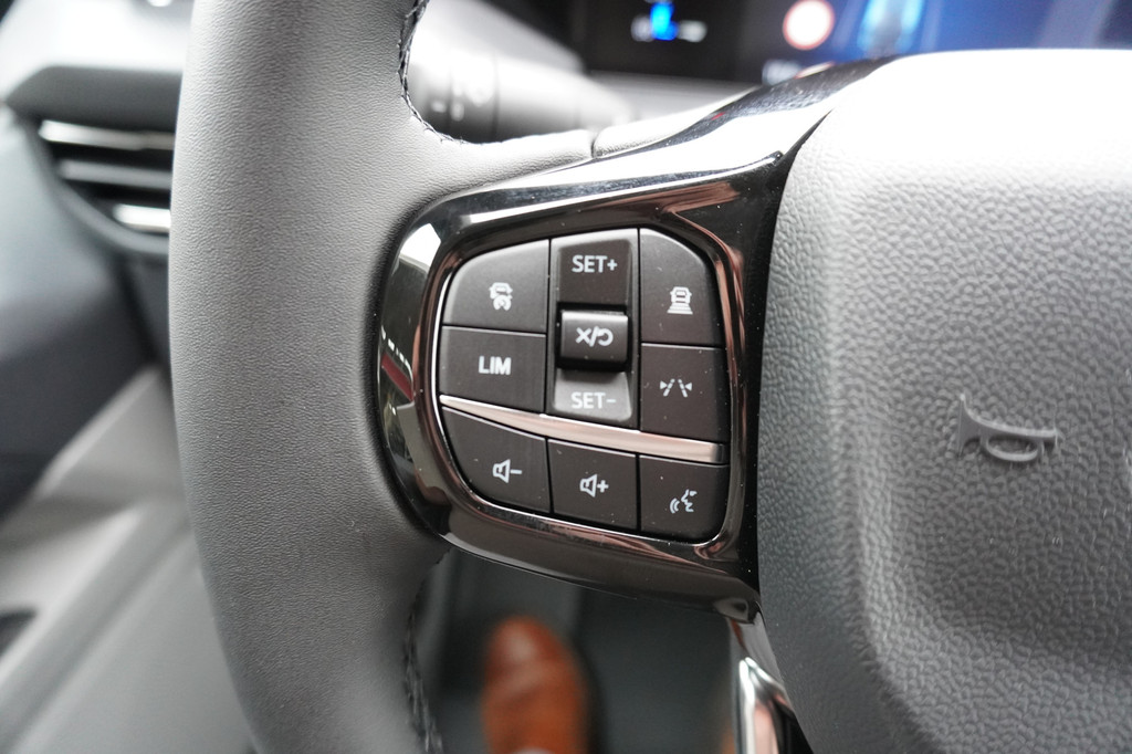 Ford Transit Custom 320L 2.0 TDCI 170PK L2H1 Limited Automaat Nr. V154 | Airco | adap.Cruise | Navi | Camera | Blis 21