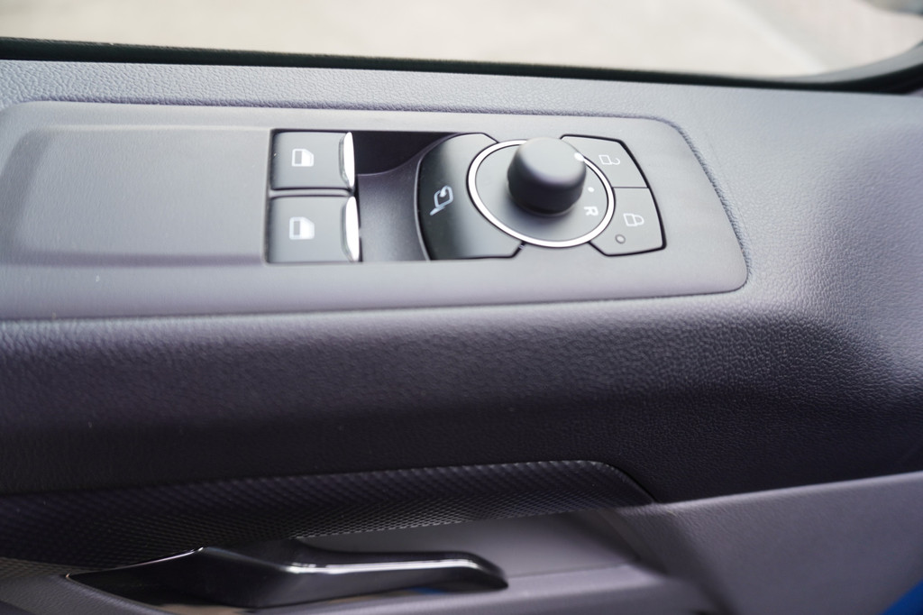 Ford Transit Custom 320L 2.0 TDCI 170PK L2H1 Limited DubbelCabine Automaat Schuifdeur L/R Nr. V072 | Trekhaak | Airco | Adap.Cruise | Navi | 360 Camera DEMO 21