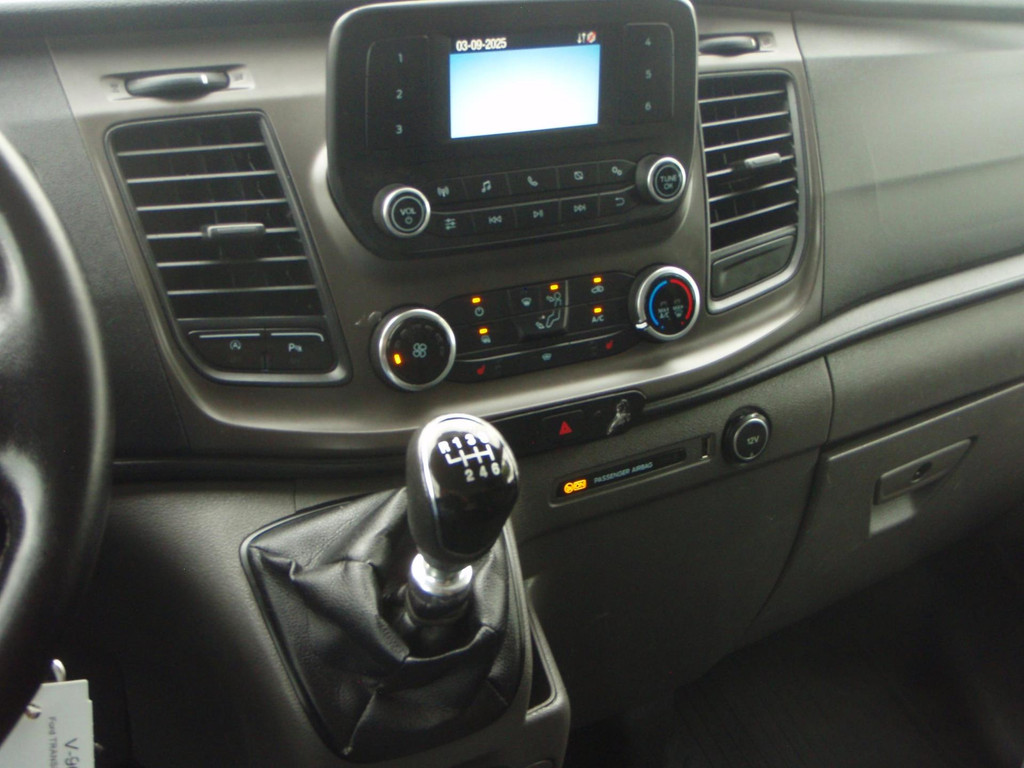 Ford Transit Custom 320 L2H2 Trend zeer lage km stand 53606 bj 19 17