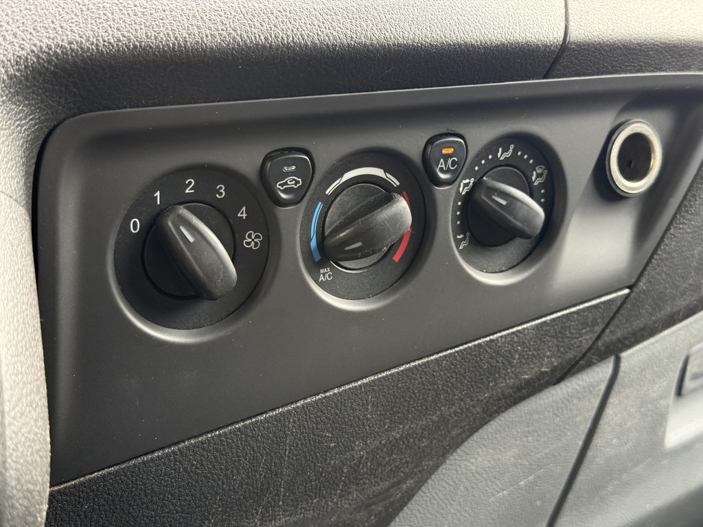 Ford Transit Custom 330 2.2 TDCI L2H2 Trend | For Export! | NL-auto | 2X Schuifd. | Trekhaak 19