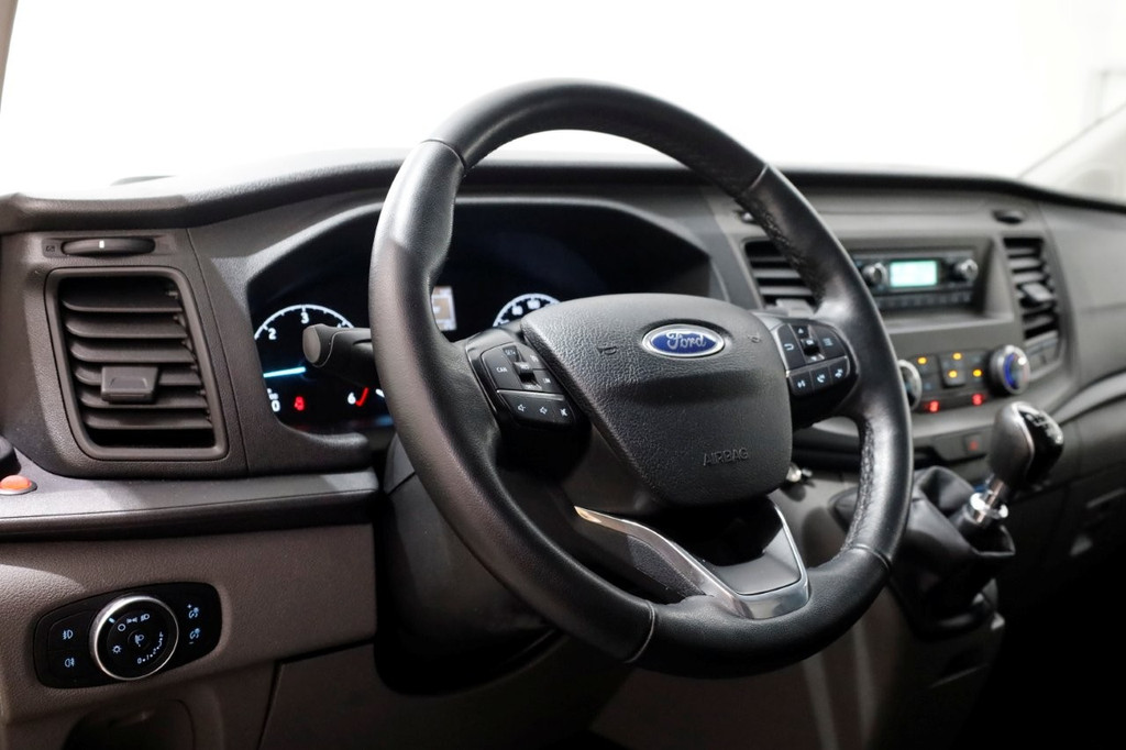 Ford Transit Custom 340 2.0 TDCI 130pk L2H1 Trend Airco/Trekhaak 2800kg 03-2020 11