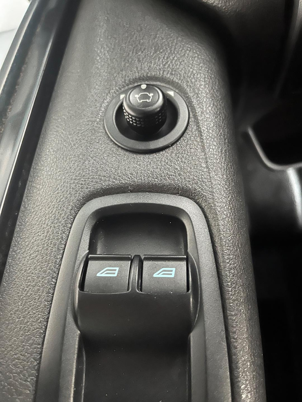 Ford Transit Custom 340 2.0 TDCI 131pk euro6 L2H1 Trend 3Persoons, Imperiaal, Achterklep, Omvormer v230, Trekhaak, RIJKLAARPRIJS! 15