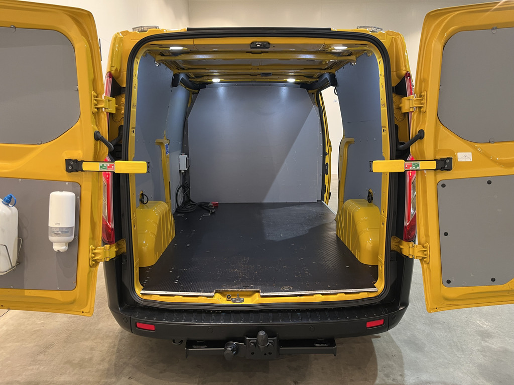 Ford Transit Custom 340 2.0 TDCI L2H1 Trend 130 PK / Euro 6 / Airco / Cruise Control / PDC / Trekhaak 18