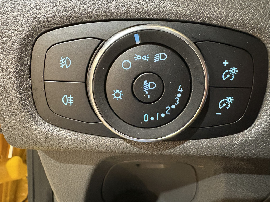 Ford Transit Custom 340 2.0 TDCI L2H1 Trend 130 PK / Euro 6 / Airco / Cruise Control / Trekhaak / Imperiaal / PDC 14
