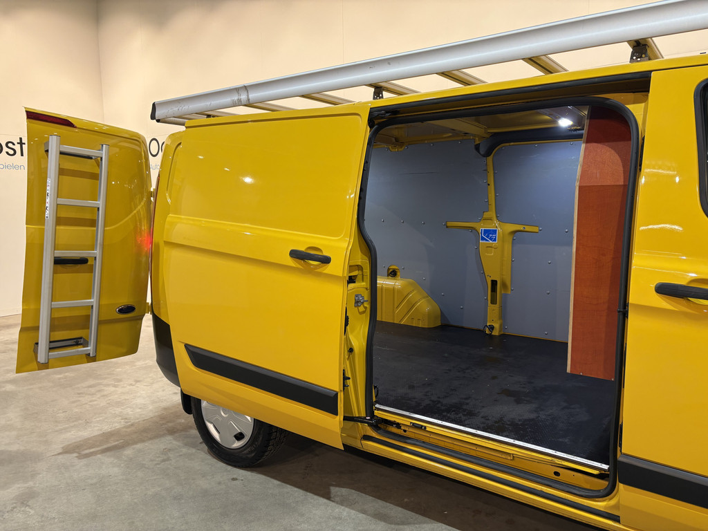 Ford Transit Custom 340 2.0 TDCI L2H1 Trend 130 PK / Euro 6 / Airco / Cruise Control / Trekhaak / Imperiaal / PDC 18