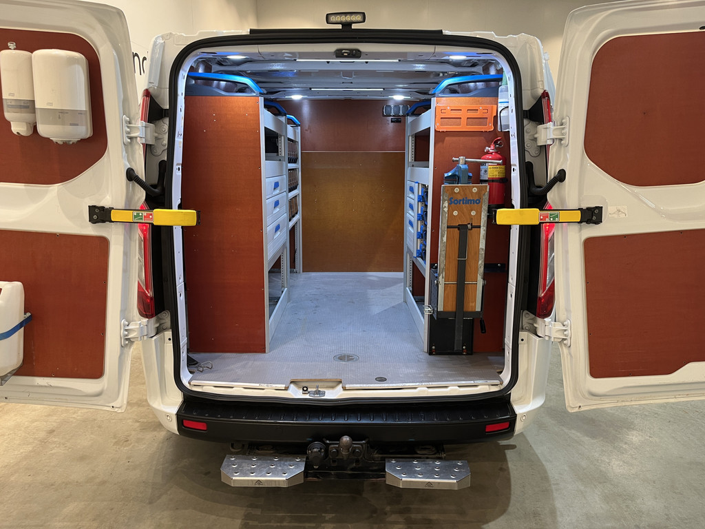Ford Transit Custom 340 2.0 TDCI L2H1 Trend 130 PK Servicebus / Sortimo Inrichting / Euro 6 / Airco / Cruise Control / Trekhaak / PDC 14