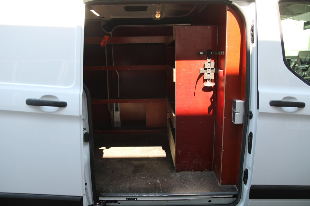 Ford Transit Custom 340 2.0 TDCI L2H1 Trend / Trekhaak / Imperiaal / Navi sync 3 9